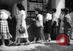 Immagine di Movie Theater Tokyo Giappone, 1949, secondo 41 filmato di repertorio 65675044952