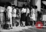 Immagine di Movie Theater Tokyo Giappone, 1949, secondo 51 filmato di repertorio 65675044952