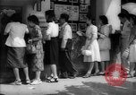 Immagine di Movie Theater Tokyo Giappone, 1949, secondo 56 filmato di repertorio 65675044952