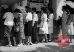 Immagine di Movie Theater Tokyo Giappone, 1949, secondo 58 filmato di repertorio 65675044952