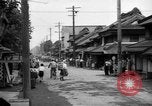 Standbild amerikanische Armee Jeep Koga Japan, 1945, aus Sekunde 5 historischem Filmmaterial Videoclip 65675044960