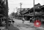 Standbild amerikanische Armee Jeep Koga Japan, 1945, aus Sekunde 7 historischem Filmmaterial Videoclip 65675044960