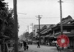 Standbild amerikanische Armee Jeep Koga Japan, 1945, aus Sekunde 15 historischem Filmmaterial Videoclip 65675044960