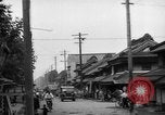 Standbild amerikanische Armee Jeep Koga Japan, 1945, aus Sekunde 22 historischem Filmmaterial Videoclip 65675044960