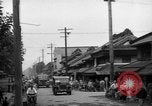 Standbild amerikanische Armee Jeep Koga Japan, 1945, aus Sekunde 26 historischem Filmmaterial Videoclip 65675044960