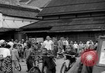 Standbild amerikanische Armee Jeep Koga Japan, 1945, aus Sekunde 47 historischem Filmmaterial Videoclip 65675044960