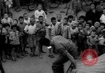 Standbild amerikanische Armee Jeep Koga Japan, 1945, aus Sekunde 61 historischem Filmmaterial Videoclip 65675044960