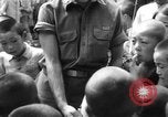 Standbild amerikanischer Soldat Koga Japan, 1945, aus Sekunde 58 historischem Filmmaterial Videoclip 65675044963
