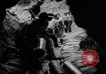 Immagine di La sabbiatura di roccia Bristol Virginia USA, 1948, secondo 17 filmato di repertorio 65675044996