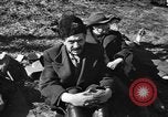 Standbild befreite Juden Deutschland, 1945, aus Sekunde 21 historischem Filmmaterial Videoclip 65675044999