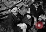 Standbild befreite Juden Deutschland, 1945, aus Sekunde 32 historischem Filmmaterial Videoclip 65675044999