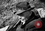 Standbild befreite Juden Deutschland, 1945, aus Sekunde 51 historischem Filmmaterial Videoclip 65675044999