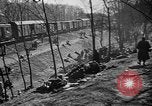 Standbild befreite Juden Deutschland, 1945, aus Sekunde 55 historischem Filmmaterial Videoclip 65675044999