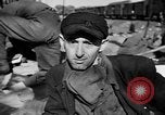 Standbild befreite Juden Deutschland, 1945, aus Sekunde 60 historischem Filmmaterial Videoclip 65675044999