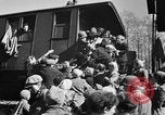 Standbild befreite Juden Deutschland, 1945, aus Sekunde 8 historischem Filmmaterial Videoclip 65675045000