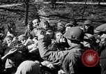 Standbild befreite Juden Deutschland, 1945, aus Sekunde 32 historischem Filmmaterial Videoclip 65675045000