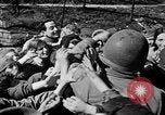 Standbild befreite Juden Deutschland, 1945, aus Sekunde 35 historischem Filmmaterial Videoclip 65675045000