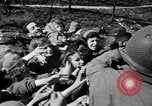 Standbild befreite Juden Deutschland, 1945, aus Sekunde 36 historischem Filmmaterial Videoclip 65675045000