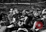 Standbild befreite Juden Deutschland, 1945, aus Sekunde 39 historischem Filmmaterial Videoclip 65675045000