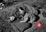 Standbild befreite Juden Deutschland, 1945, aus Sekunde 46 historischem Filmmaterial Videoclip 65675045000