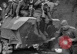 Standbild russische Truppen Deutschland, 1945, aus Sekunde 12 historischem Filmmaterial Videoclip 65675045003