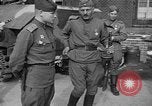 Standbild russische Truppen Deutschland, 1945, aus Sekunde 18 historischem Filmmaterial Videoclip 65675045003