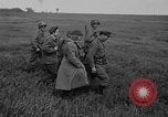 Standbild amerikanische Truppen Deutschland, 1945, aus Sekunde 3 historischem Filmmaterial Videoclip 65675045005