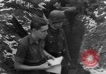 Standbild deutsche Soldaten Russland, 1944, aus Sekunde 32 historischem Filmmaterial Videoclip 65675045012