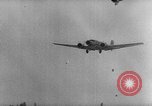Standbild deutsche Soldaten Russland, 1944, aus Sekunde 42 historischem Filmmaterial Videoclip 65675045012
