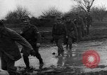 Immagine di I soldati tedeschi La Russia, 1944, secondo 22 filmato di repertorio 65675045013