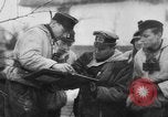 Immagine di Il tedesco rocket artiglieria e prigionieri di guerra sovietici Kirovohrad Ucraina, 1944, secondo 13 filmato di repertorio 65675045026
