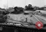 Immagine di Il tedesco rocket artiglieria e prigionieri di guerra sovietici Kirovohrad Ucraina, 1944, secondo 61 filmato di repertorio 65675045026