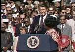 Standbild Indira Gandhi United States USA, 1982, aus Sekunde 6 historischem Filmmaterial Videoclip 65675045032