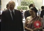 Standbild indische Premierministerin Indira Gandhi United States USA, 1982, aus Sekunde 27 historischem Filmmaterial Videoclip 65675045034