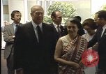 Standbild indische Premierministerin Indira Gandhi United States USA, 1982, aus Sekunde 30 historischem Filmmaterial Videoclip 65675045034
