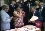Standbild indische Premierministerin Indira Gandhi United States USA, 1982, aus Sekunde 53 historischem Filmmaterial Videoclip 65675045034