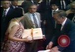 Standbild indische Premierministerin Indira Gandhi United States USA, 1982, aus Sekunde 62 historischem Filmmaterial Videoclip 65675045034