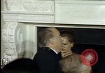 Standbild indische Premierministerin Indira Gandhi Washington DC USA, 1982, aus Sekunde 44 historischem Filmmaterial Videoclip 65675045035