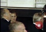 Standbild indische Premierministerin Indira Gandhi Washington DC USA, 1982, aus Sekunde 61 historischem Filmmaterial Videoclip 65675045035