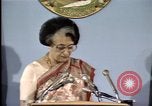 Standbild indische Premierministerin Indira Gandhi United States USA, 1982, aus Sekunde 33 historischem Filmmaterial Videoclip 65675045036
