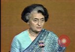 Standbild indische Premierministerin Indira Gandhi United States USA, 1982, aus Sekunde 62 historischem Filmmaterial Videoclip 65675045038