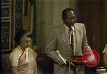 Standbild indische Premierministerin Indira Gandhi Los Angeles California USA, 1982, aus Sekunde 45 historischem Filmmaterial Videoclip 65675045042
