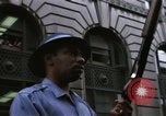 Standbild Detroit Ausschreitungen Michigan United States USA, 1967, aus Sekunde 52 historischem Filmmaterial Videoclip 65675045062
