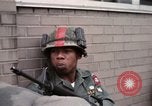 Standbild Detroit Ausschreitungen Michigan United States USA, 1967, aus Sekunde 43 historischem Filmmaterial Videoclip 65675045063