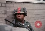 Standbild Detroit Ausschreitungen Michigan United States USA, 1967, aus Sekunde 45 historischem Filmmaterial Videoclip 65675045063
