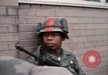 Standbild Detroit Ausschreitungen Michigan United States USA, 1967, aus Sekunde 49 historischem Filmmaterial Videoclip 65675045063