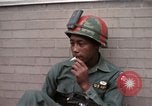 Standbild Detroit Ausschreitungen Michigan United States USA, 1967, aus Sekunde 51 historischem Filmmaterial Videoclip 65675045063