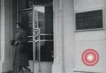 Immagine di Americani africani nel settore bancario e il settore assicurativo United States USA, 1950, secondo 13 filmato di repertorio 65675045068