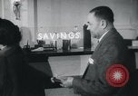 Immagine di Americani africani nel settore bancario e il settore assicurativo United States USA, 1950, secondo 24 filmato di repertorio 65675045068