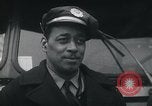 Immagine di Americani africani in trasporto United States USA, 1955, secondo 6 filmato di repertorio 65675045070